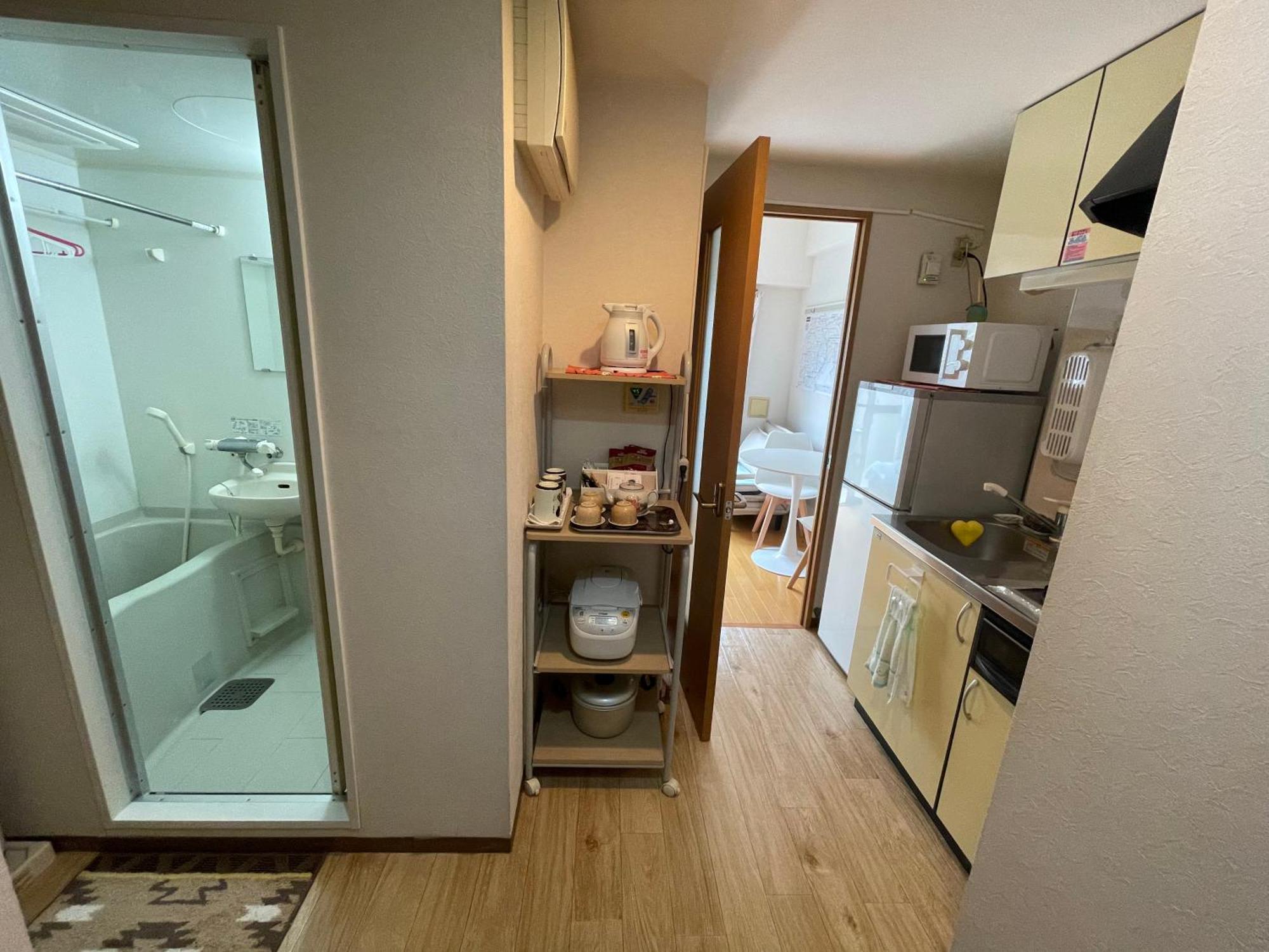 新宿庭院の屋-Shinjuku Garden Home -28 Square Meters King Size Bed Garden Room Токіо Екстер'єр фото