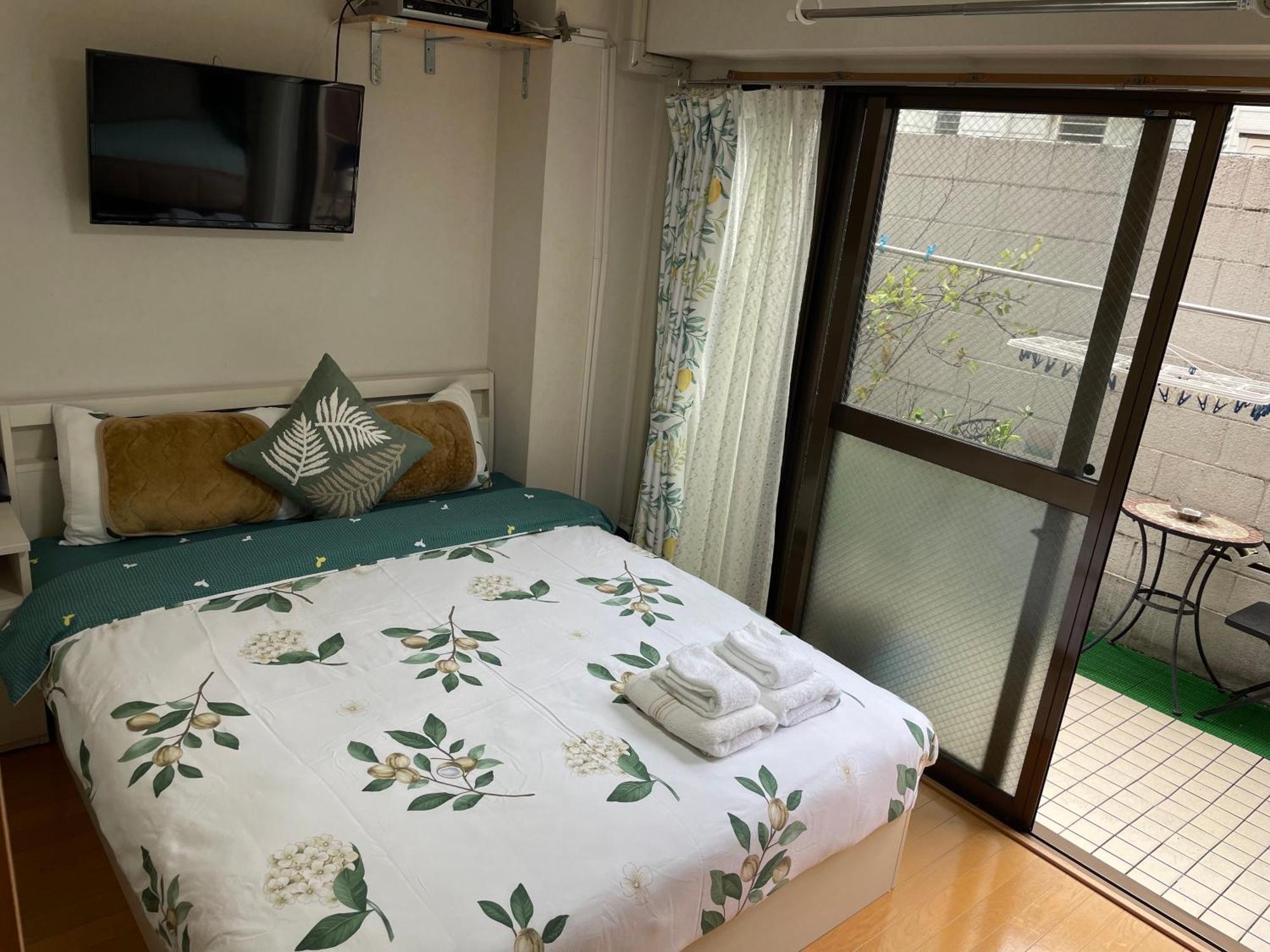 新宿庭院の屋-Shinjuku Garden Home -28 Square Meters King Size Bed Garden Room Токіо Екстер'єр фото